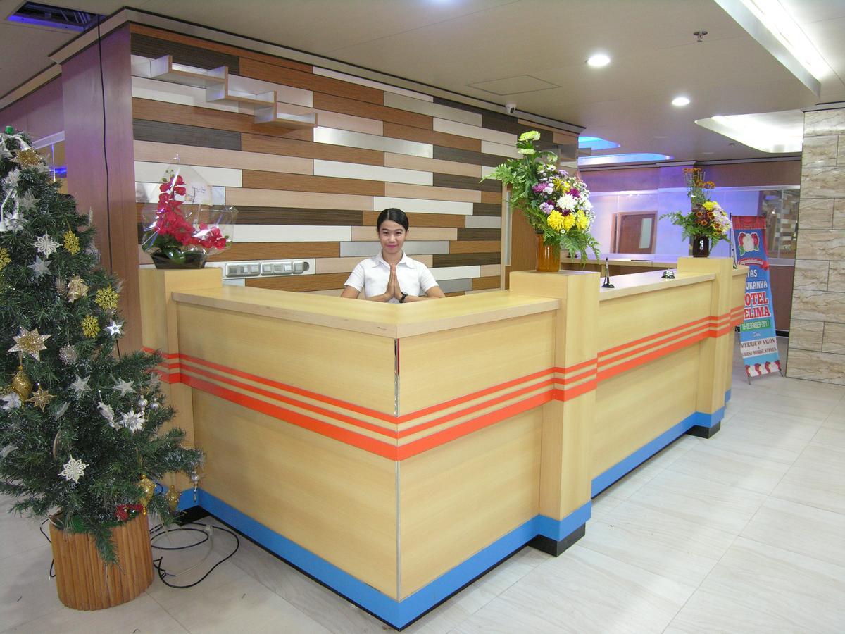בנג'ארמאסין Hotel Delima מראה חיצוני תמונה